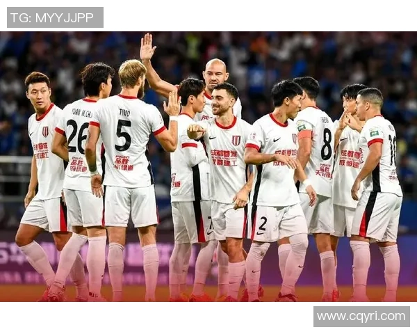 成都足球队以95分稳居全国锦标赛积分榜首位争夺冠军在望 成都足球队以95分稳居全国锦标赛积分榜首位争夺冠军在望