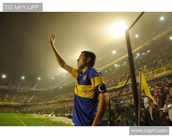 欧洲足球明星发型大赏从经典到潮流的风格演变与影响 欧洲足球明星发型大赏从经典到潮流的风格演变与影响